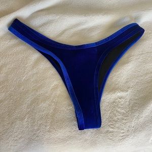 Hoaka Swimwear Hip bottoms blue velvet